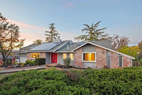 Photo of 2020 San Miguel Drive Dr, Walnut Creek, CA 94596 (MLS # 41123133)