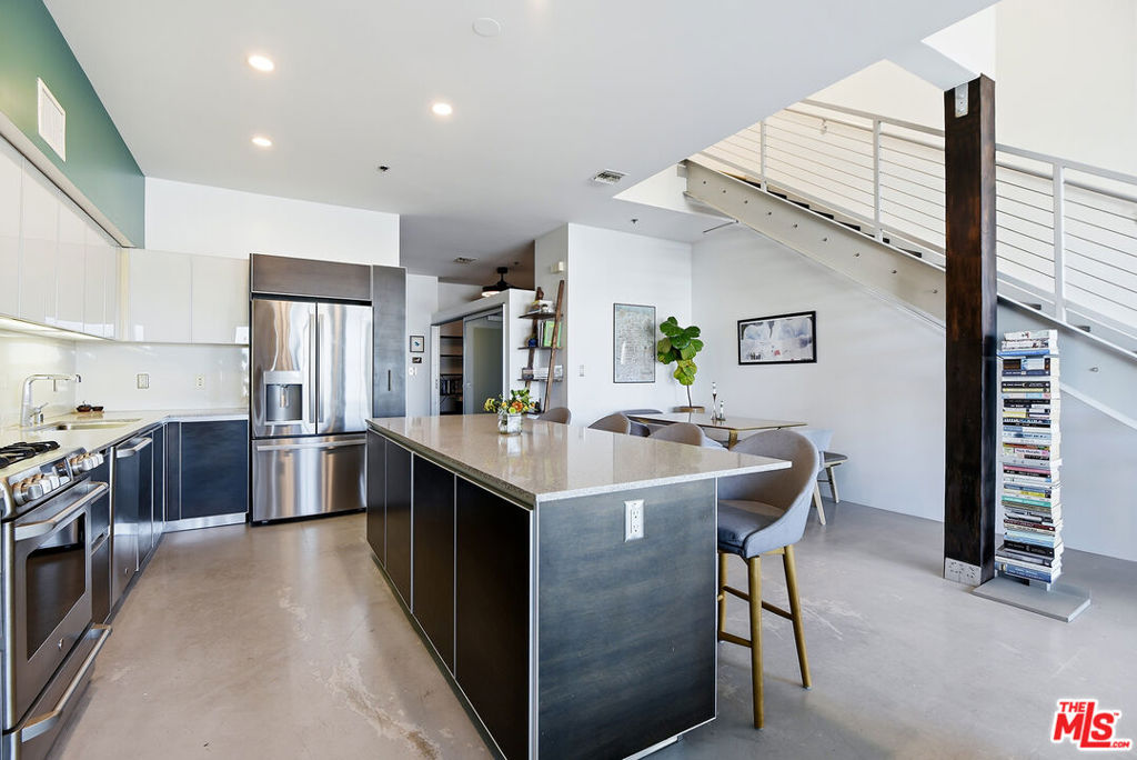 11500 Tennessee Avenue 324