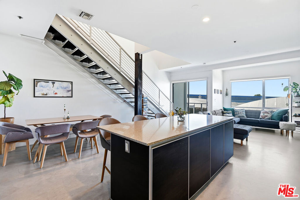 11500 Tennessee Avenue 324