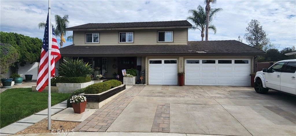 Photo of 6852 Jardines Drive, Huntington Beach, CA 92647 (MLS # OC25221817)