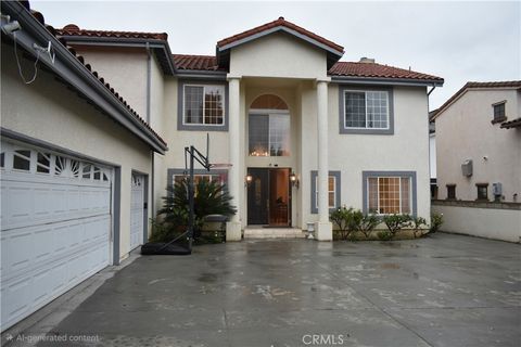 Photo of 4751 Haskell, Encino, CA 91436 (MLS # SR25261198)