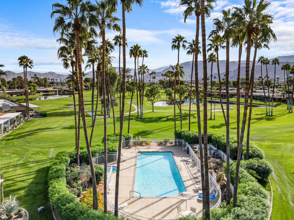 The Springs C.C. - Residential