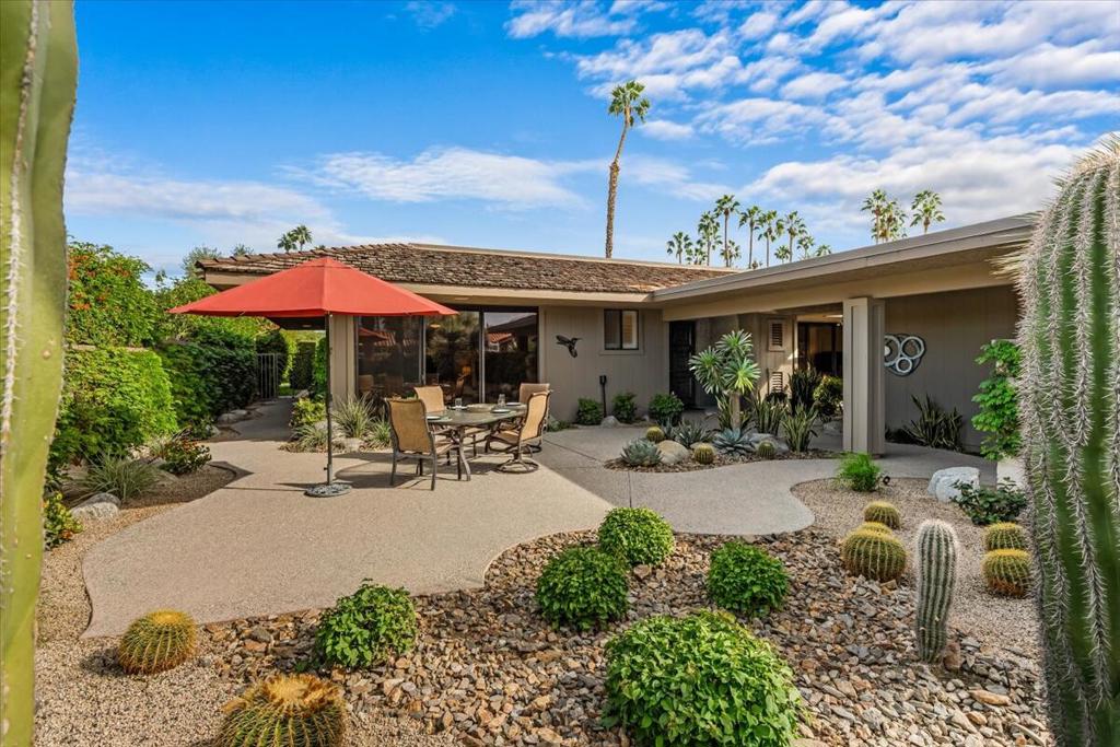 The Springs C.C. - Residential