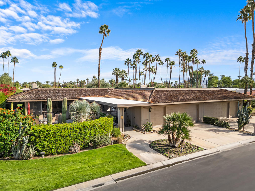 The Springs C.C. - Residential