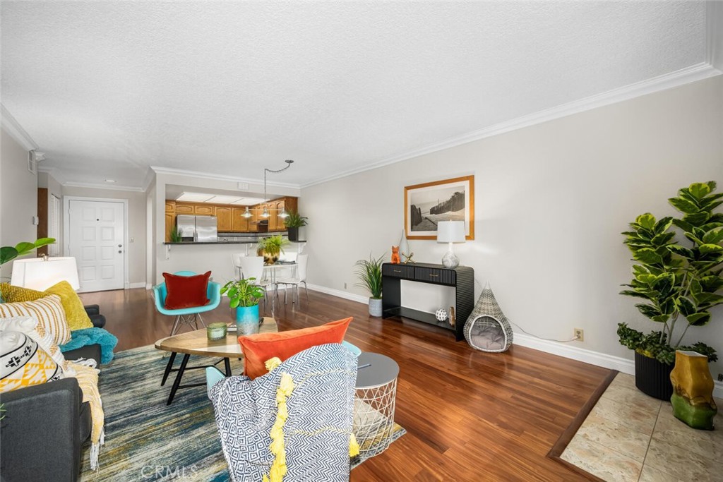 2599 Walnut Avenue 130
