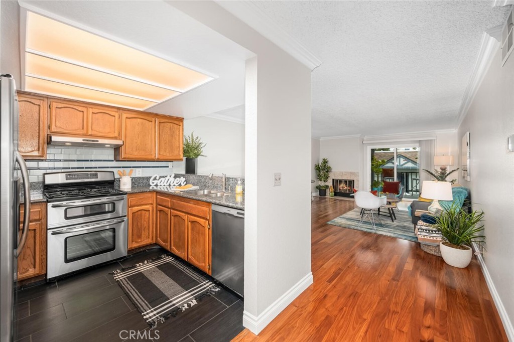 2599 Walnut Avenue 130