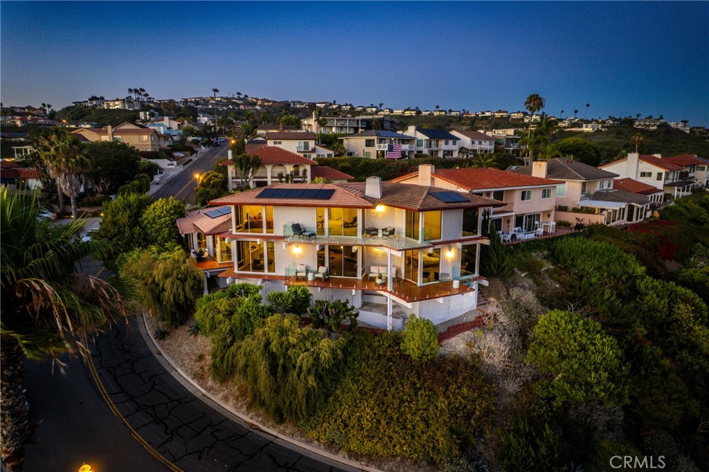 1201 Via La Jolla