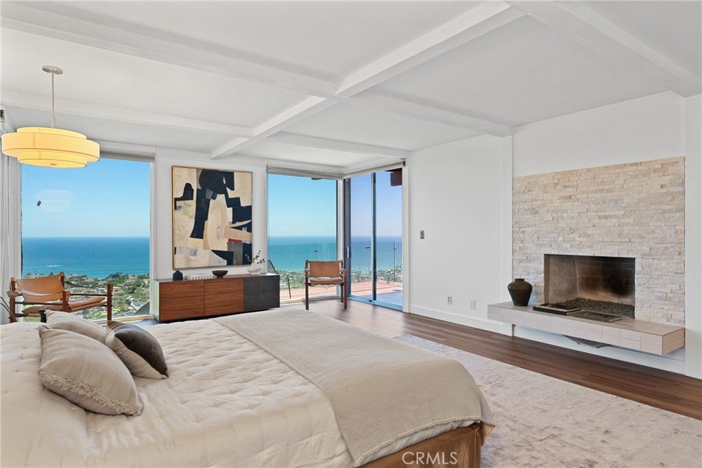 1201 Via La Jolla