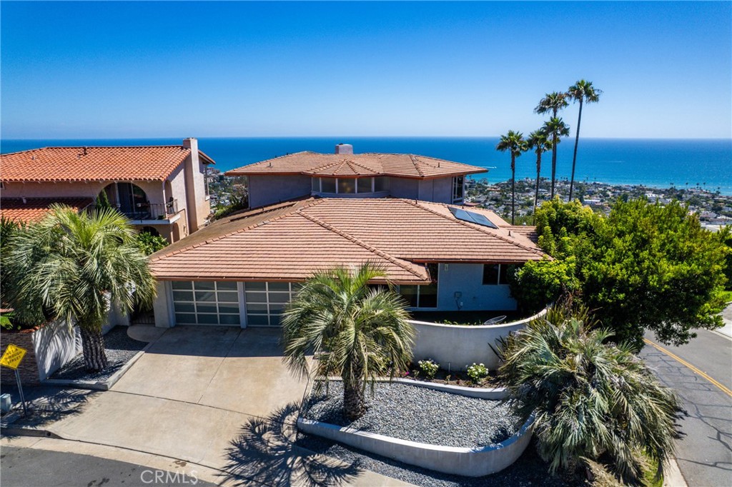 1201 Via La Jolla