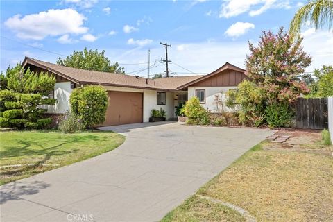 Photo of 3935 N Tollhouse Road, Fresno, CA 93726 (MLS # PI25223771) Photo of 3935 N Tollhouse Road, Fresno, CA 93726 (MLS # PI25223771)