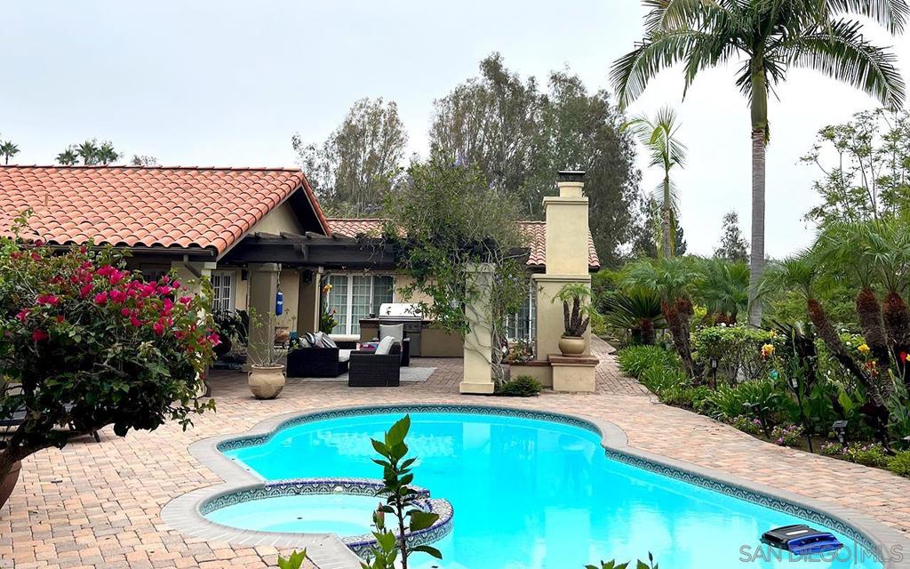 Rancho Santa Fe - Residential