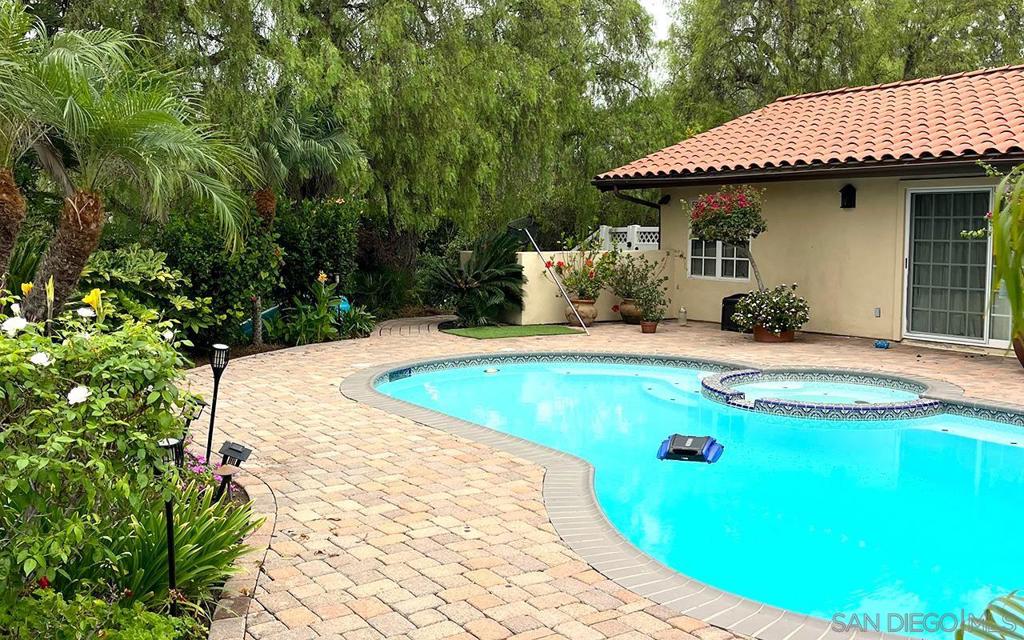 Rancho Santa Fe - Residential