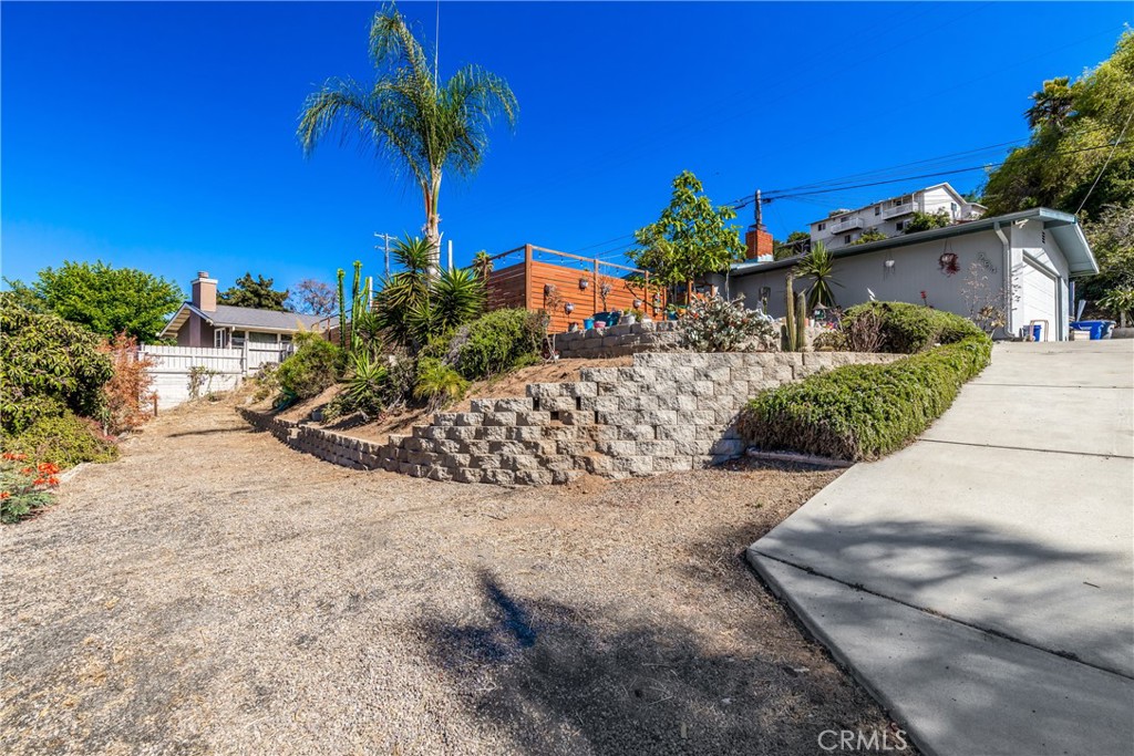 254 Lobelia Drive