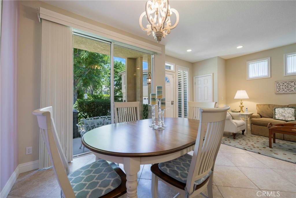 1153 S Positano