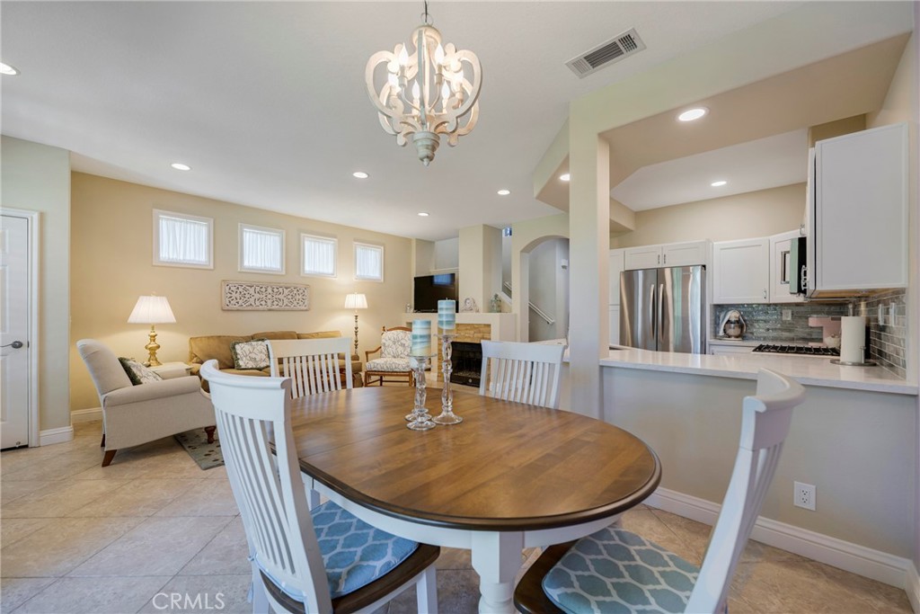 1153 S Positano