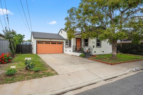 Photo of 1969 Parrot St St, San Diego, CA 92105 (MLS # 260003993SD)