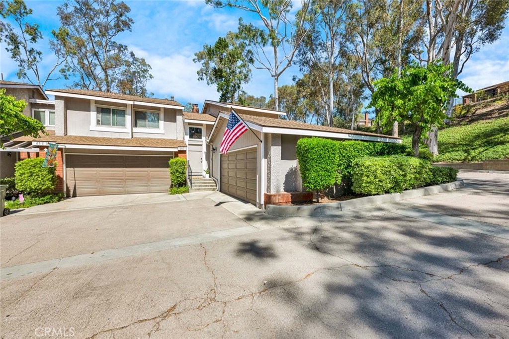 6512 E Camino Vista 6