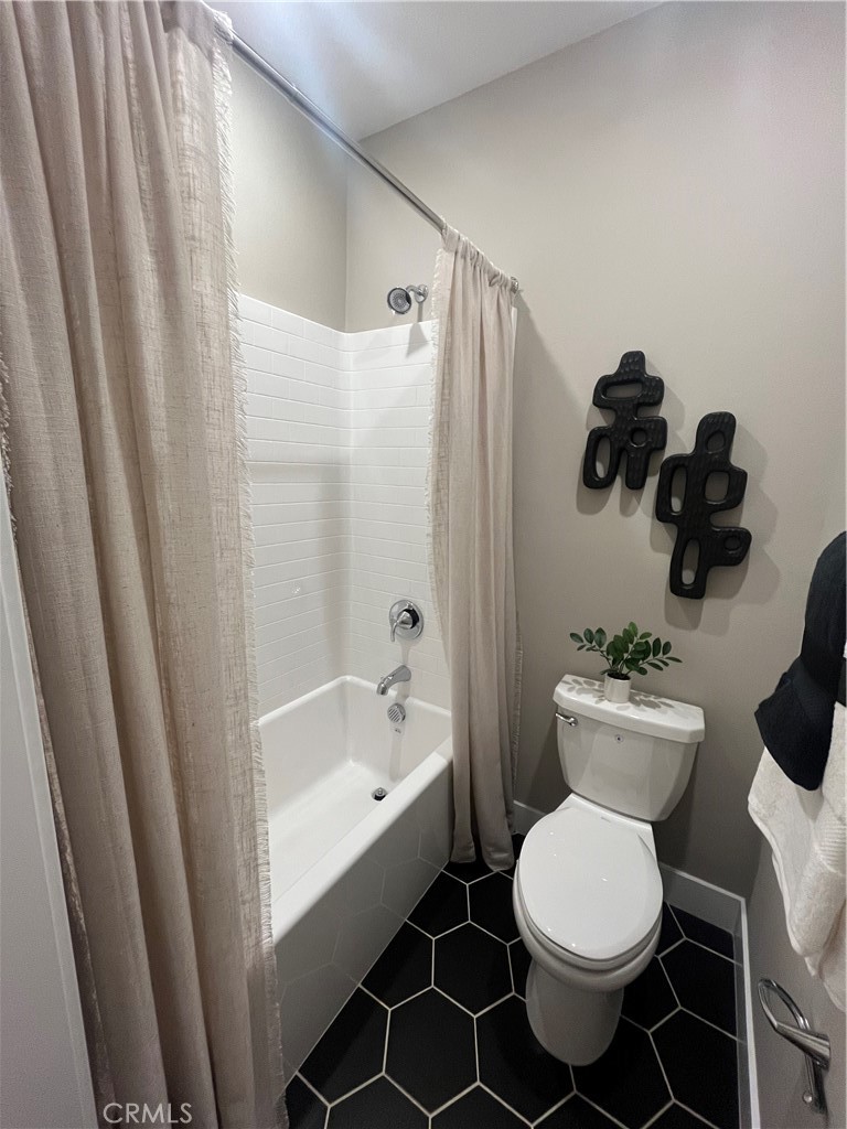 Atown - Residential Lease