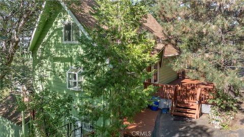 Photo of 1268 Aleutian Drive, Lake Arrowhead, CA 92352 (MLS # IG25121728)