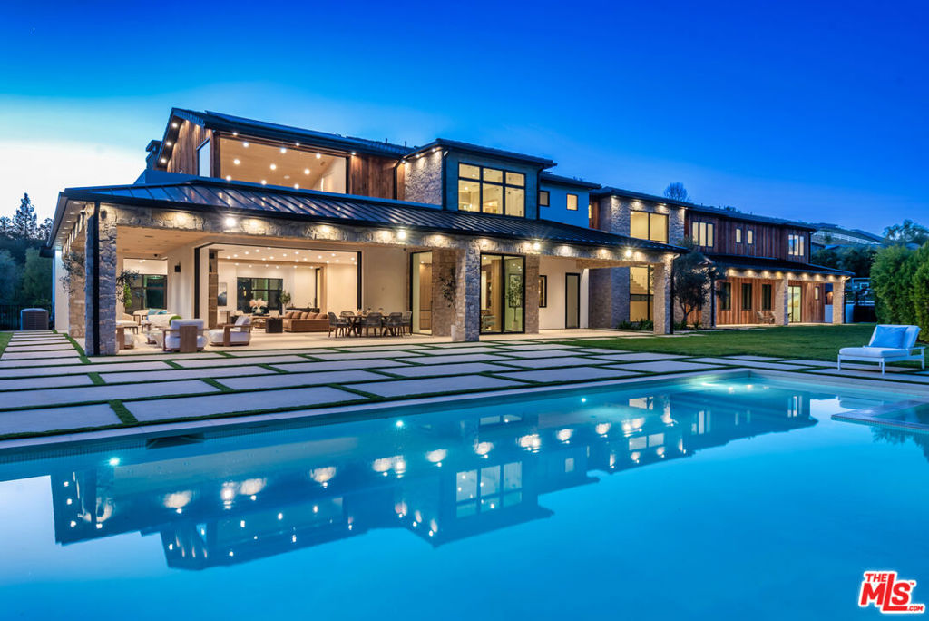 24247 Bridle Trail Rd