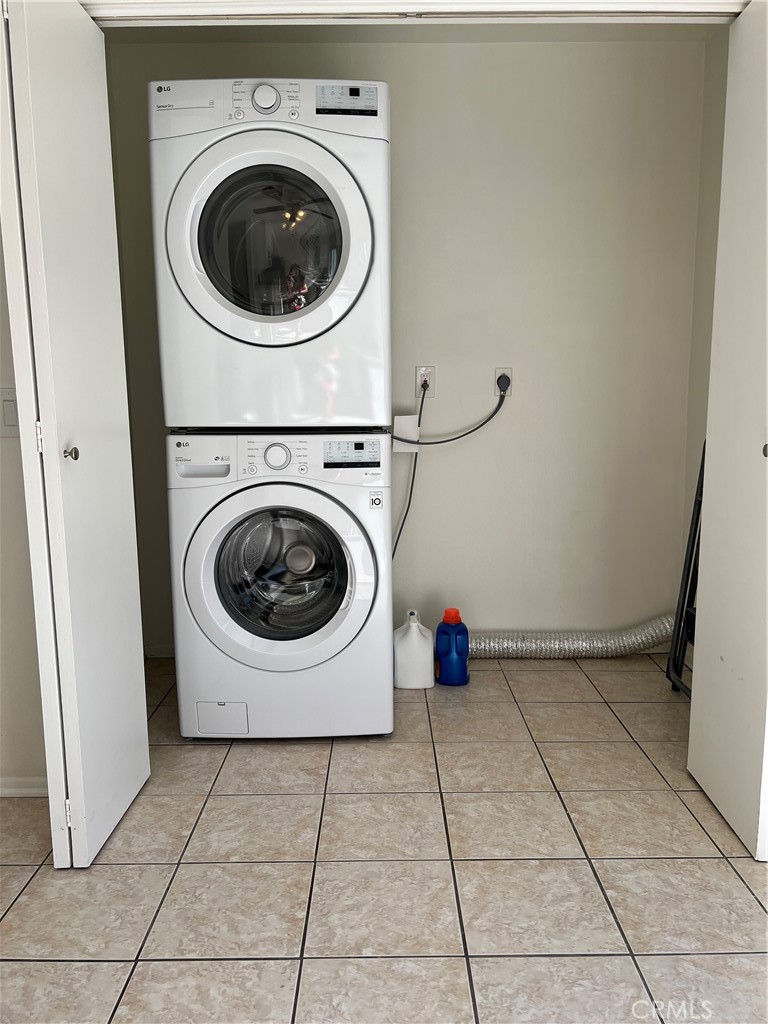 23224 Orange Avenue 5