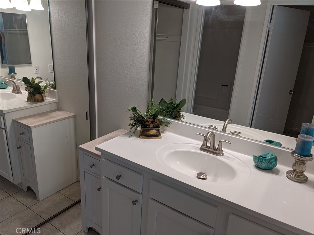 23224 Orange Avenue 5