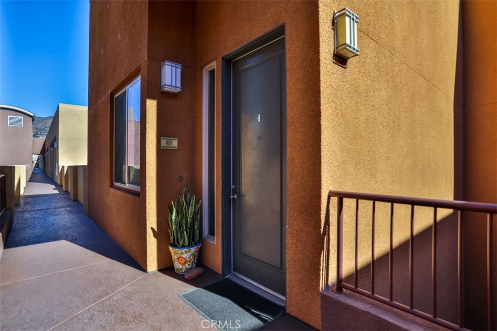 150 S San Fernando Boulevard 401