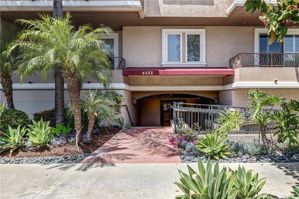 Properties 2 4533 Vista Del Monte Avenue 201
