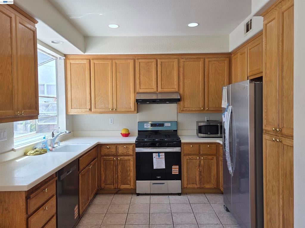 378 Alvarado St