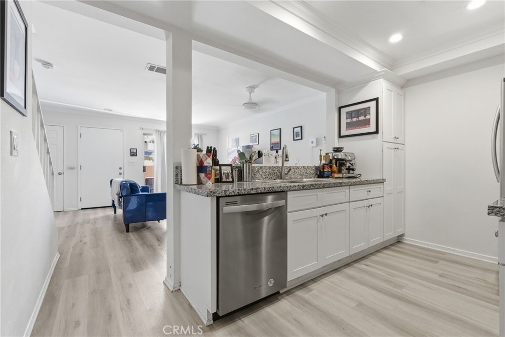 1460 Kendall 23