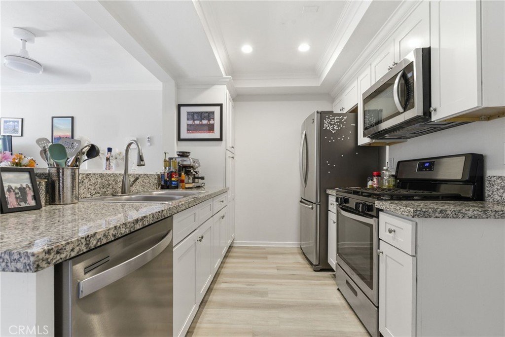 1460 Kendall 23