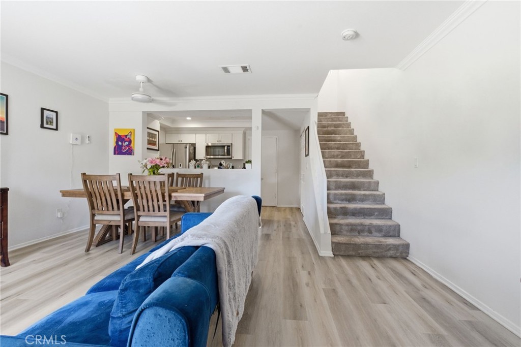 1460 Kendall 23