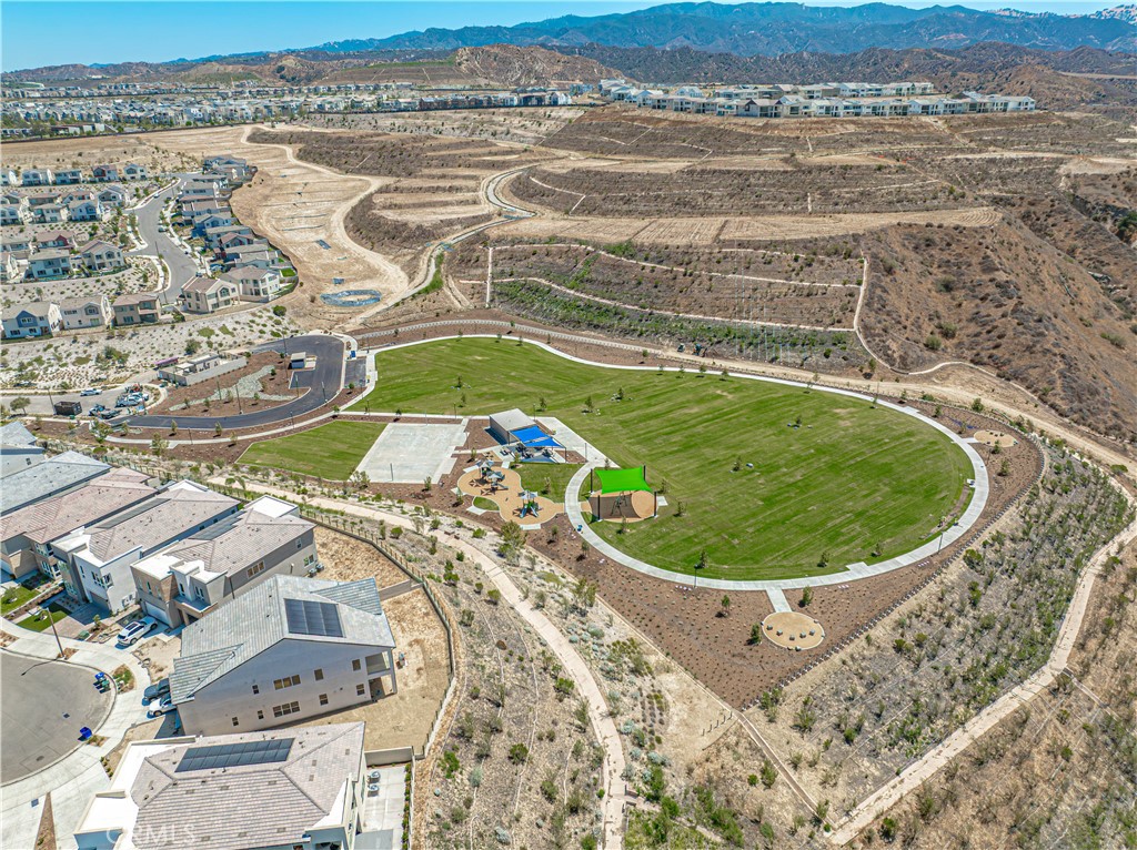 Valencia Hills (VLHL) - Residential