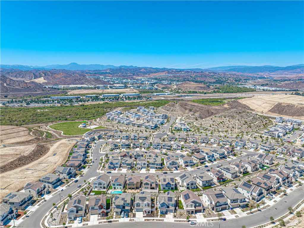 Valencia Hills (VLHL) - Residential