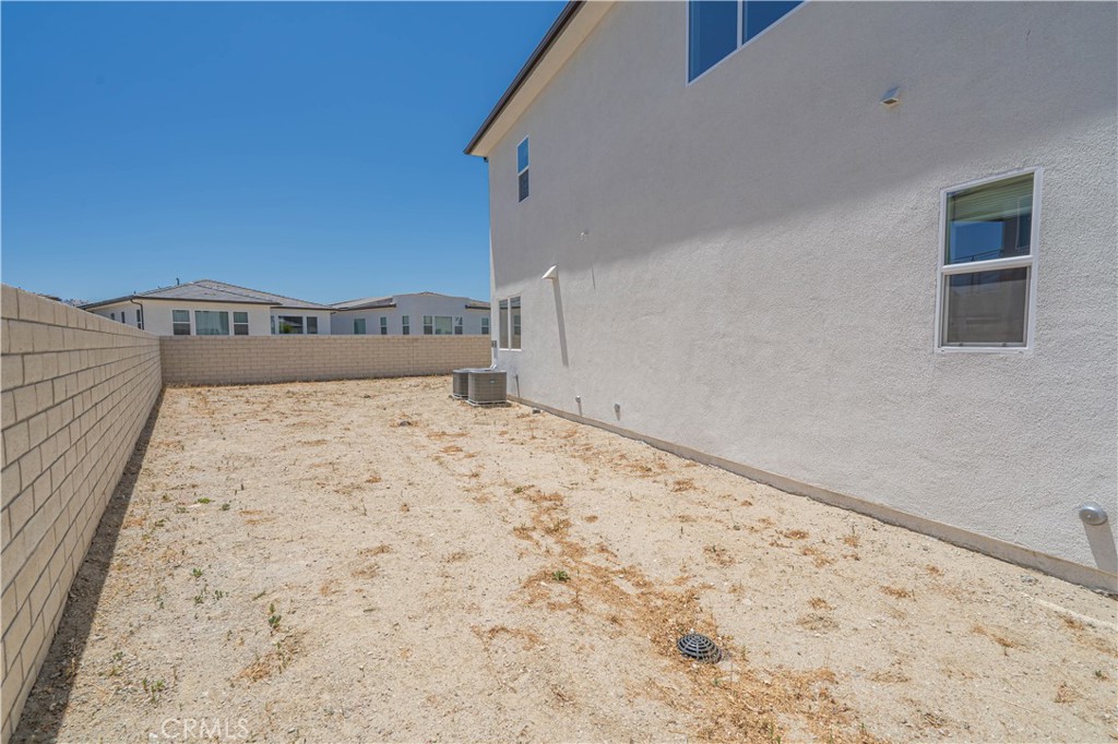 Valencia Hills (VLHL) - Residential