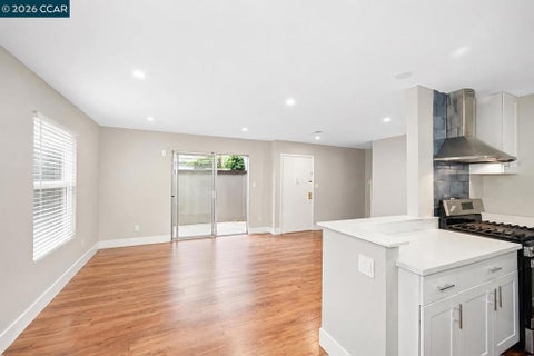 Photo of 2031 Sierra Rd #5, Concord, CA 94518 (MLS # 41139783)