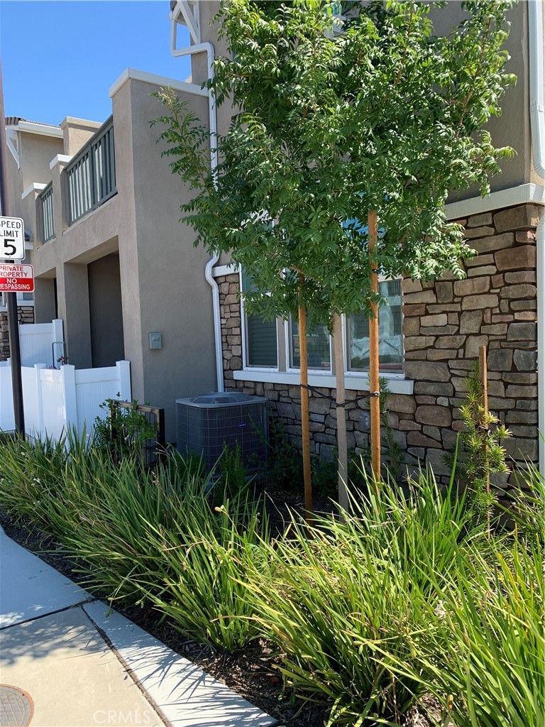 41987 Isadora St 1404