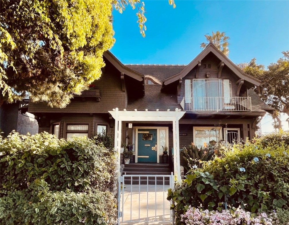 Investors pride of ownership. This stylish 3 unit complex is located minutes from the beach and beautiful downtown Long Beach. All units have been remodeled and features a welcoming, private entrance leading to the units. Upper unit is a 2 bedroom, 1 bath with a spacious living room layout with laundry hook-ups and 2 balcony's to enjoy the view on a nice day. The other two units are a charming and cozy 1 bedroom with 1 bath located on the lower level with nice space between them and no common walls for privacy. Perfect for a tenant or smaller family. There is also a 4th vacant unit that was converted from a storage room to a studio apt with a balcony. Not permitted but the structure was there and then remodeled into a studio. Complex comes with a laundry room for lower units to enjoy without having to leave the premises while also providing additional income to the investor. This is a unique investment opportunity for anyone looking to grow their portfolio. Come and take a look at this outstanding opportunity to own in the heart of Long Beach and in one of the areas most desirable locations.