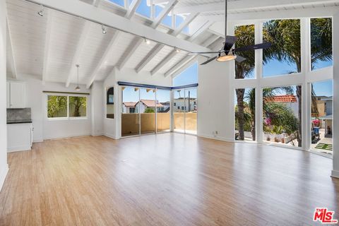 Photo of 224 Sunridge Street, Playa Del Rey, CA 90293 (MLS # 25621617)