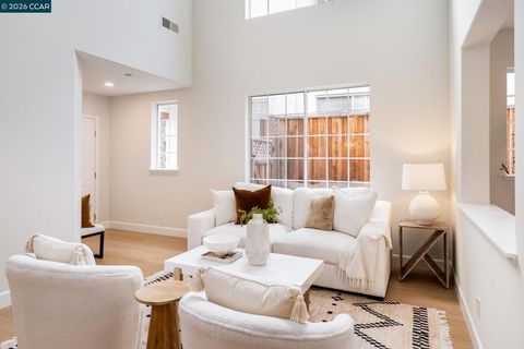 Tiny photo for 170 170 Shadowhill Cir Cir, San Ramon, CA 94583 (MLS # 41126297)