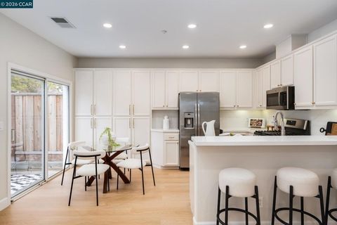 Tiny photo for 170 170 Shadowhill Cir Cir, San Ramon, CA 94583 (MLS # 41126297)