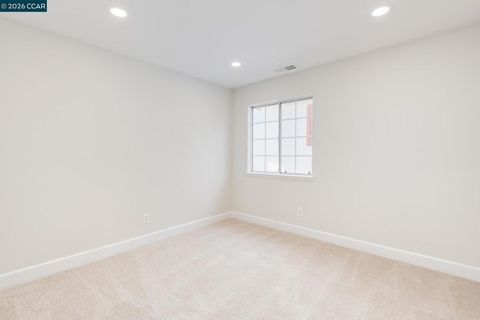 Tiny photo for 170 170 Shadowhill Cir Cir, San Ramon, CA 94583 (MLS # 41126297)