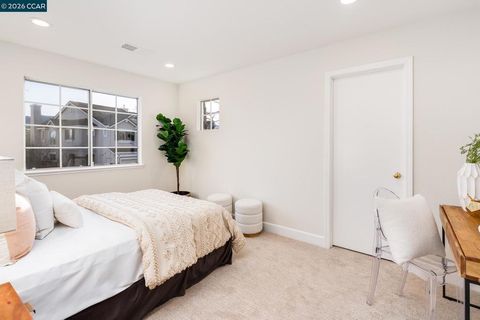 Tiny photo for 170 170 Shadowhill Cir Cir, San Ramon, CA 94583 (MLS # 41126297)