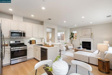 Tiny photo for 170 170 Shadowhill Cir Cir, San Ramon, CA 94583 (MLS # 41126297)