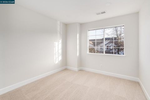 Tiny photo for 170 170 Shadowhill Cir Cir, San Ramon, CA 94583 (MLS # 41126297)