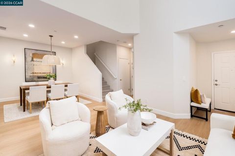 Tiny photo for 170 170 Shadowhill Cir Cir, San Ramon, CA 94583 (MLS # 41126297)