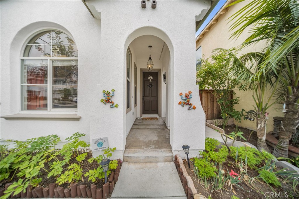 18 Radiance Lane