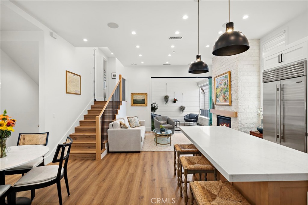 Corona del Mar North of PCH (CNHW) - Residential
