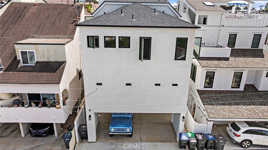 Corona del Mar North of PCH (CNHW) - Residential