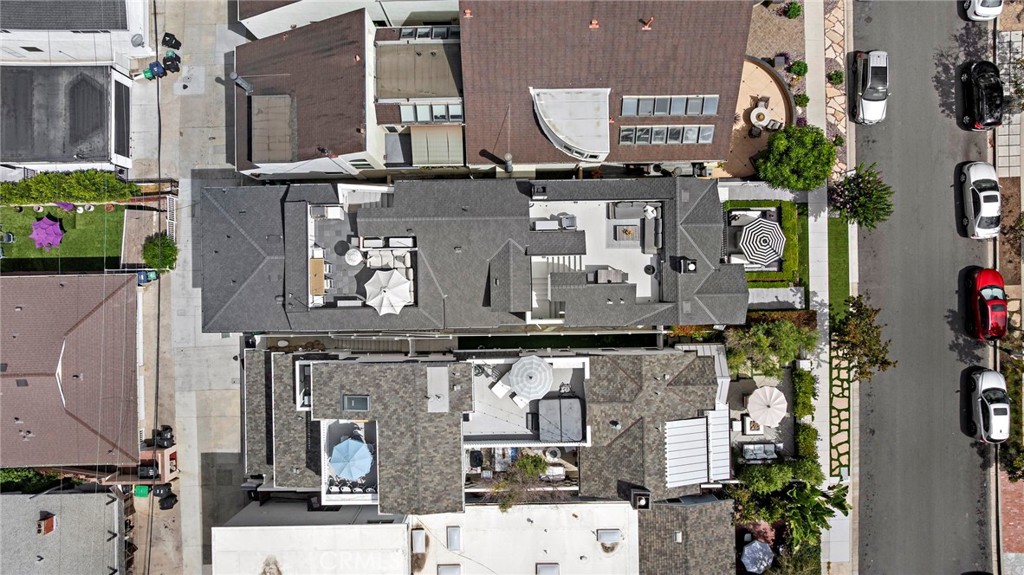 Corona del Mar North of PCH (CNHW) - Residential